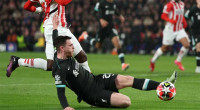 Liverpool top despite defeat by PSV ending 100% winning run