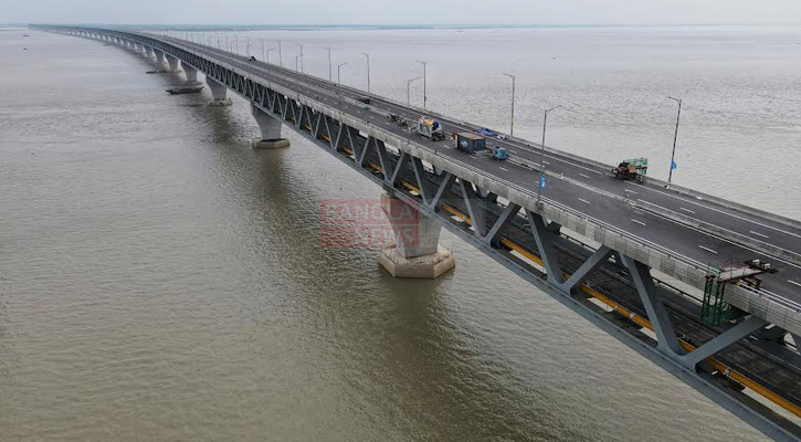 পদ্মা সেতু ঘিরে কর্মসংস্থানের আশায় নদীপাড়ের মানুষ