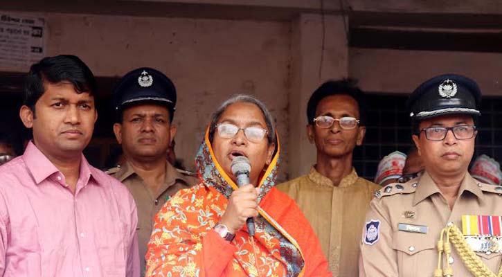 মানুষের অধিকার নিশ্চিত করতে বঙ্গবন্ধু সারাজীবন সংগ্রাম করেছেন: শিক্ষামন্ত্রী