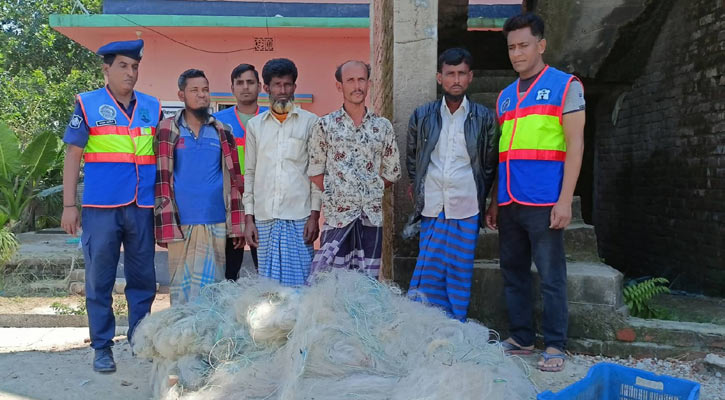 শিবচরে জাটকাসহ ৪ জেলে আটক