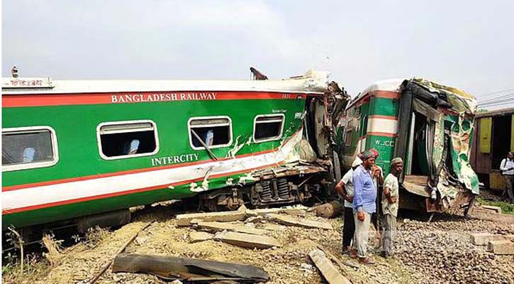 রোববারের যাত্রী নিয়ে বুধবার ঢাকা ছাড়লো ‘সোনার বাংলা স্পেশাল’