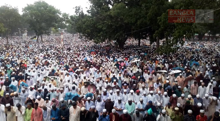 শোলাকিয়ায় ঈদের
জামাত সকাল ১০টায়,  সঙ্গে আনা যাবে শুধু জায়নামাজ