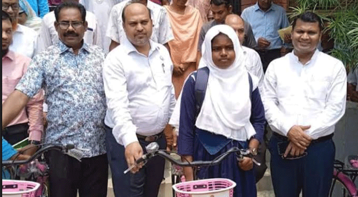 প্রধানমন্ত্রীর কার্যালয়ের পরিচালকের আশ্রয়ণ প্রকল্প পরিদর্শন 