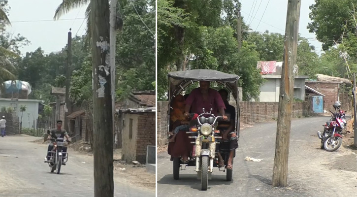 রাস্তার মাঝখানে ১১ হাজার ভোল্টেজের তিন বৈদ্যুতিক খুঁটি