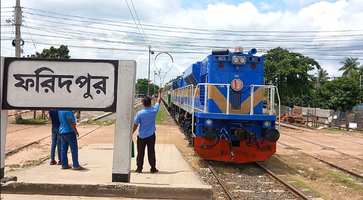 পদ্মা সেতু-ভাঙ্গা রেলপথ, ফরিদপুর থেকে ছেড়ে গেল ট্রায়াল ট্রেন