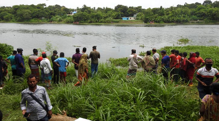 মাগুরায় নদীর পাড়ে মিলল অজ্ঞাত ব্যক্তির মরদেহ