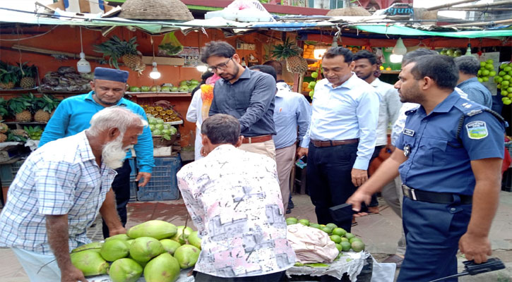 ময়মনসিংহে ভ্রাম্যমাণ আদালতে ২ দোকানিকে জরিমানা