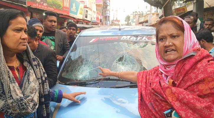 গাইবান্ধা-৩: নৌকার প্রার্থীর বাড়িতে হামলা, প্রাইভেটকার ভাঙচুর