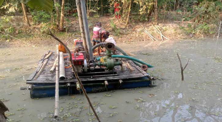 অবৈধভাবে বালু উত্তোলনের দায়ে ৫০ হাজার টাকা জরিমানা