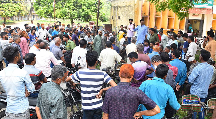 রাজশাহীতে সিবিএ নেতাকে মারধরের অভিযোগ, চিনিকলে উত্তেজনা