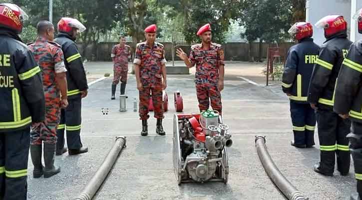 গুলশান লেকে শিশু নিখোঁজ