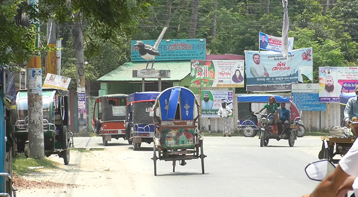 চুয়াডাঙ্গায় তাপমাত্রা ৪১.৭ ডিগ্রি, গরমে হাঁসফাঁস