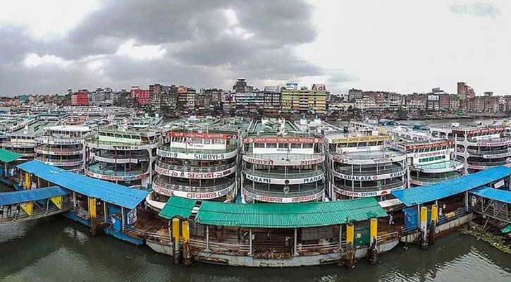 ঢাকা নদী বন্দর থেকে লঞ্চ চলাচল শুরু