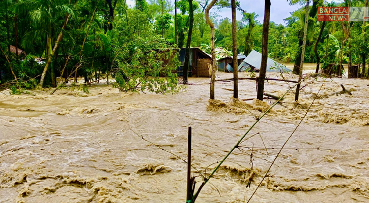 ১০ জেলায় ক্ষতিগ্রস্ত ১২ লাখ মানুষ, বন্যা পরিস্থিতির আরও অবনতির শঙ্কা 