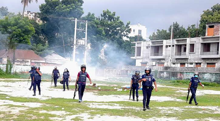 সিরাজগঞ্জে ঘরছাড়া বিএনপির হাজারো নেতা-কর্মী, গ্রেপ্তার ২ শতাধিক