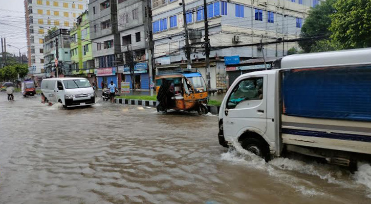 ব‌রিশালে ২৪ ঘণ্টায় ১৭০ মি‌লি‌মিটার বৃ‌ষ্টি, জলাবদ্ধতায় ভোগান্তি