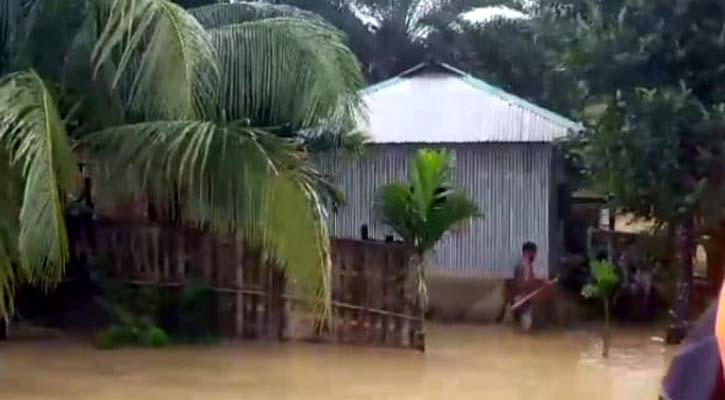 বাঘাইছড়ির পানি সরেছে, ডুবে আছে লংগদু