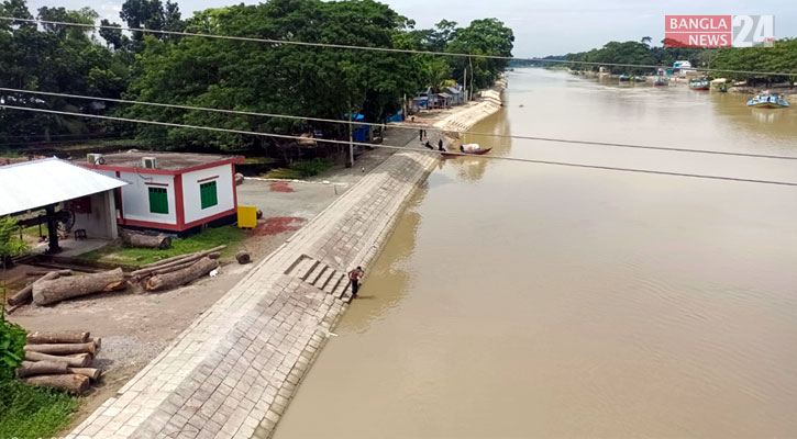 শেষের পথে কীর্তিনাশার তীর রক্ষা প্রকল্প, কাটছে ভাঙনের শঙ্কা