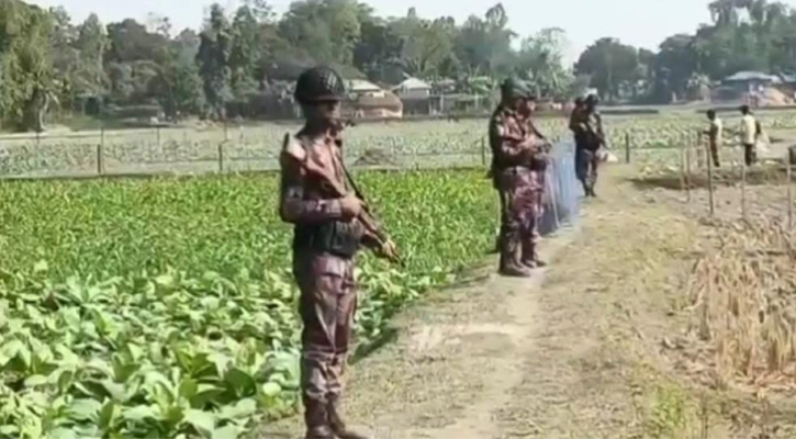 দহগ্রামে শূন্যরেখায় বেড়া দিলো বিএসএফ, সীমান্তে উত্তেজনা 