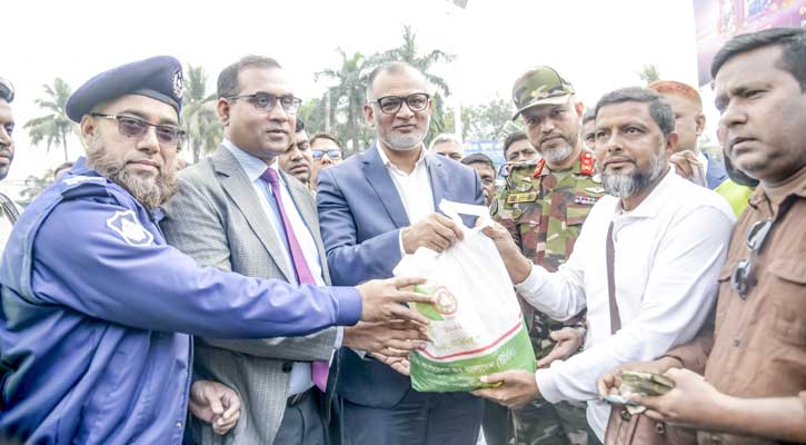 রমজানে টিসিবির ট্রাকসেল চালু থাকবে: বাণিজ্য উপদেষ্টা