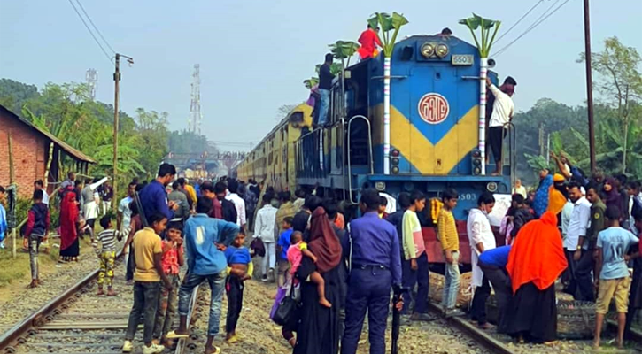 ভিসা জটিলতায় রাজবাড়ী থেকে এ বছর মেদিনীপুর যাচ্ছে না ওরশ স্পেশাল ট্রেন